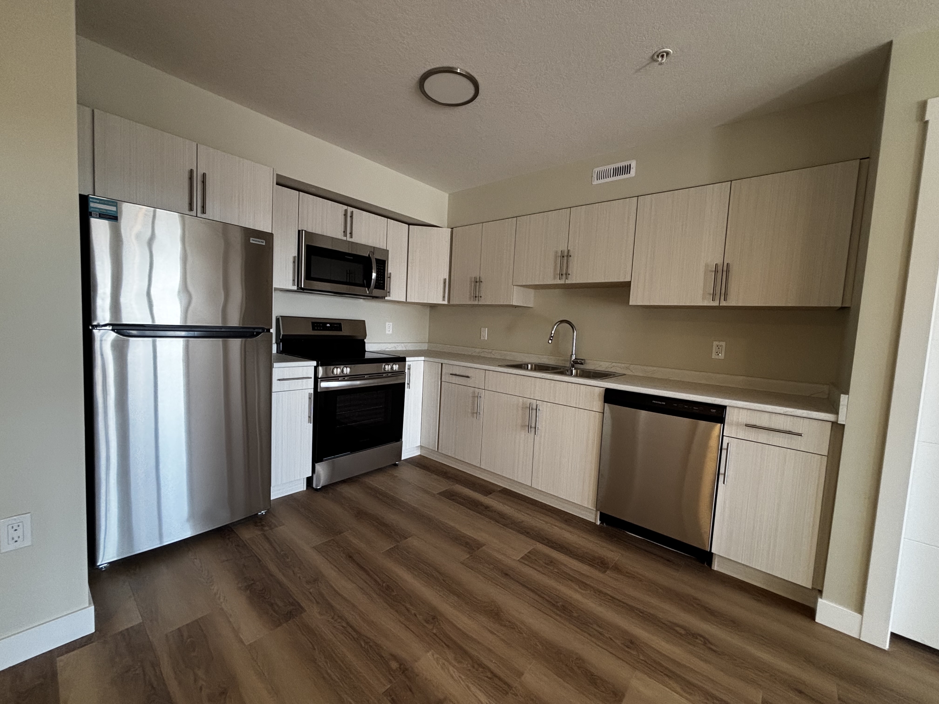 4501 East Green Olive Way, 216